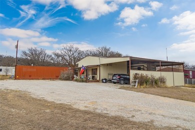 Looking for the perfect getaway in a beautiful lake community? - photo 4