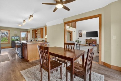 Spacious, thoughtfully designed, & set on a beautifully flat 1 - photo 17