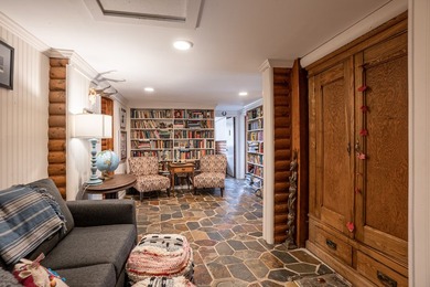 A truly unique and exceptional property that has just become - photo 18
