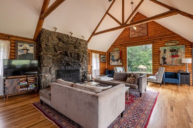 A truly unique and exceptional property that has just become - photo 20