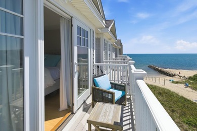 Stunning attention to details with a touch of comfortable - photo 21