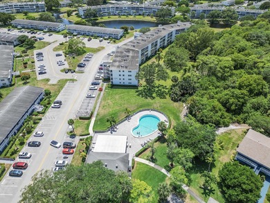 Welcome to your dream unit in Century Village East! This move in - photo 21