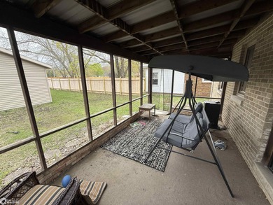 Lots of character in this 3-bedroom brick home, located in - photo 7