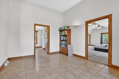Spacious, thoughtfully designed, & set on a beautifully flat 1 - photo 27