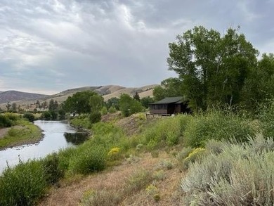 A truly unique and exceptional property that has just become - photo 46