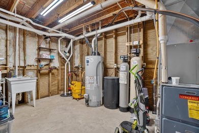 Spacious, thoughtfully designed, & set on a beautifully flat 1 - photo 46