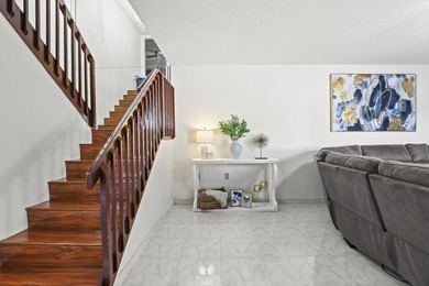 Charming 2-bedroom townhouse with both bedrooms featuring - photo 10
