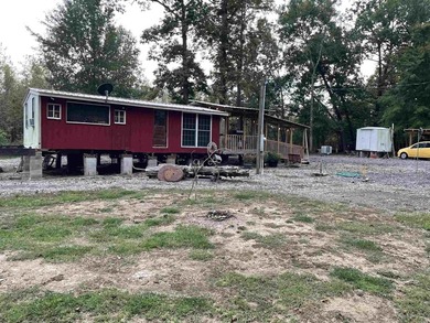 If you're looking for an affordable river retreat, take a look - photo 3