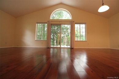 Welcome to this beautifully updated and freshly painted - photo 11