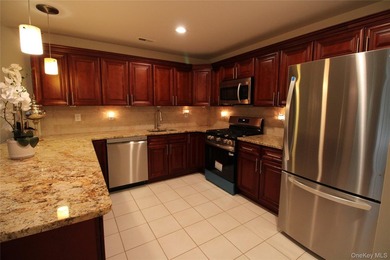 Welcome to this beautifully updated and freshly painted - photo 16