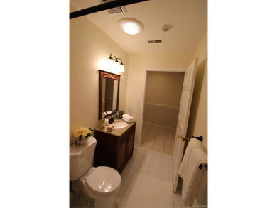 Welcome to this beautifully updated and freshly painted - photo 22