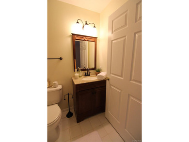 Welcome to this beautifully updated and freshly painted - photo 29