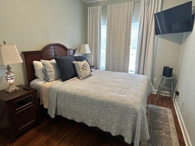 829 Front Street is a rare jewel positioned at the very heart of - photo 31
