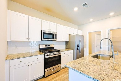 Welcome to this beautifully designed 5-bedroom, 2.5-bathroom - photo 7