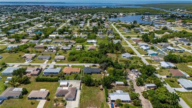 Build your Florida dream home on this residential lot located in - photo 3