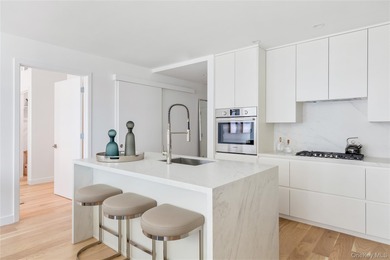 A luxury beach hotel-inspired condominium, The Boardwalk is a - photo 2