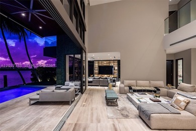 A spectacular modern waterfront estate commanding a premier - photo 4