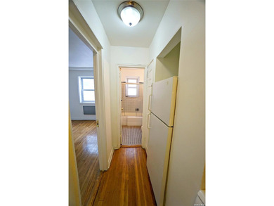 BRING YOUR CONTRACTOR! This home needs TENDER LOVING CARE (TLC) - photo 4