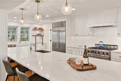 Timeless elegance meets exceptional craftsmanship on Delavan - photo 14