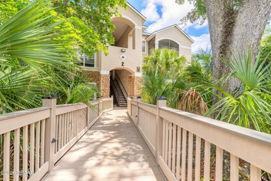 Nicely maintained 2 bedroom lakefront condominium. Split-plan - photo 2