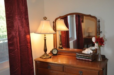 Conveniently located near shopping, restaurants, and the bus - photo 9