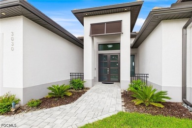 NEW CONSTRUCTION QUALITY WITHOUT THE WAIT. Built in 2023, this - photo 4