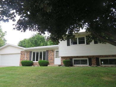 Additional listing photo 1