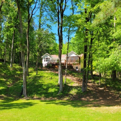 MOST AFFORDABLE LAKE OCONEE WATERFRONT WITH POOL. - Lake Home For Sale in White Plains, Georgia