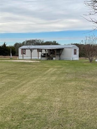 Lake Navarro Mills Home For Sale in Dawson Texas