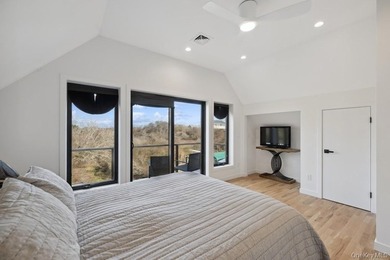 Crafted with a keen eye for coastal modernism, this 1 - photo 13