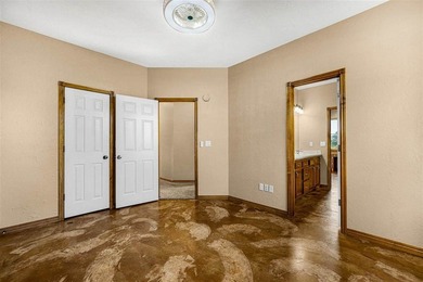 Welcome to 5 Quanah Mountain Road in the desirable Oak Meadows - photo 18