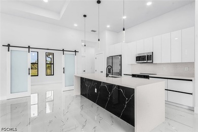 Welcome to your dream home in Cape Coral! This stunning single - photo 6
