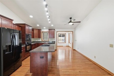 Hidden Treasure! This spacious master suite features a walk-in - photo 8