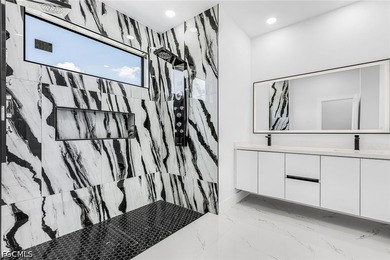 Welcome to your dream home in Cape Coral! This stunning single - photo 9