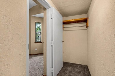 Welcome to 5 Quanah Mountain Road in the desirable Oak Meadows - photo 32
