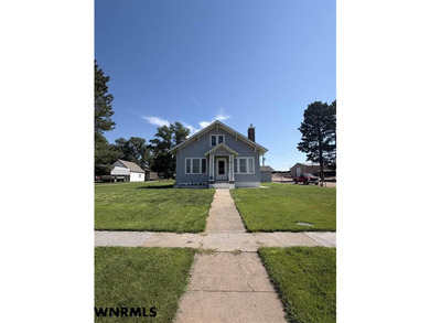 Step into timeless charm with this adorable 1 1/2 story historic - photo 3
