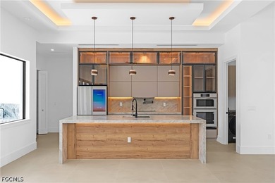 Luxury meets modern design in this exceptional 3-bedroom + den - photo 8