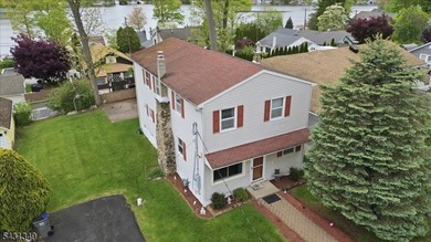Live the Lake! 4-bedroom, 2-full-bath lake style home is - photo 1