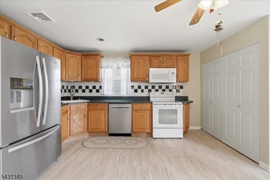 Live the Lake! 4-bedroom, 2-full-bath lake style home is - photo 7