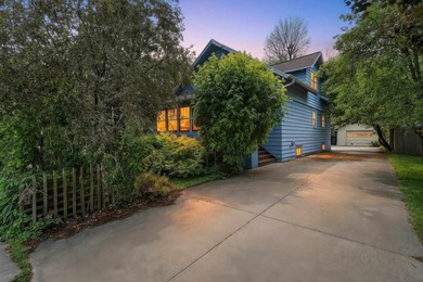 Lake Winnebago Home For Sale in Neenah Wisconsin