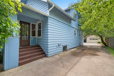Charming and full of character, this 4-bedroom, 2-bath Neenah - photo 2