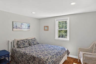 Beautifully maintained four-bedroom, two-bath Cape with deeded - photo 14
