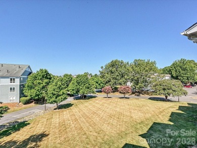 Welcome to effortless Lake Norman living in this beautifully - photo 18
