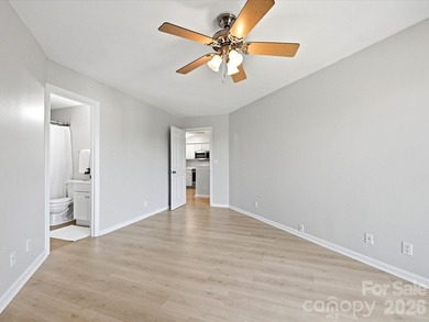 Welcome to effortless Lake Norman living in this beautifully - photo 19