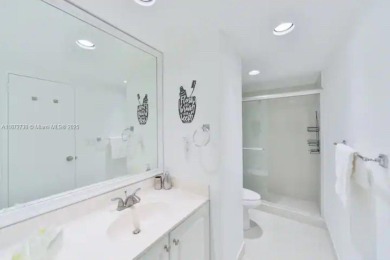 1 bedroom one and a half bathroom, fully furnished Condo. The