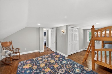 Beautifully maintained four-bedroom, two-bath Cape with deeded - photo 22