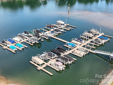 Welcome to effortless Lake Norman living in this beautifully - photo 31