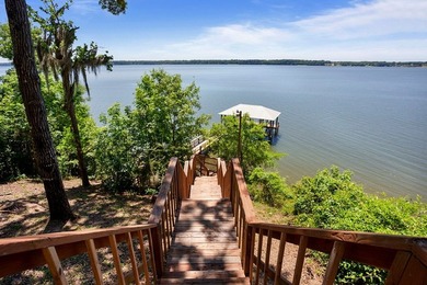 Your Dream Lake Home Awaits! This stunning 4-bedroom, 4.5-bath - photo 10