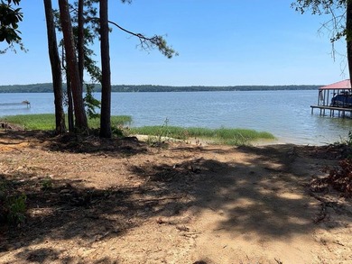 Create your ideal residence on this exceptional waterfront lot - photo 3