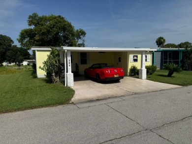 Lake Home For Sale in Plant City, Florida